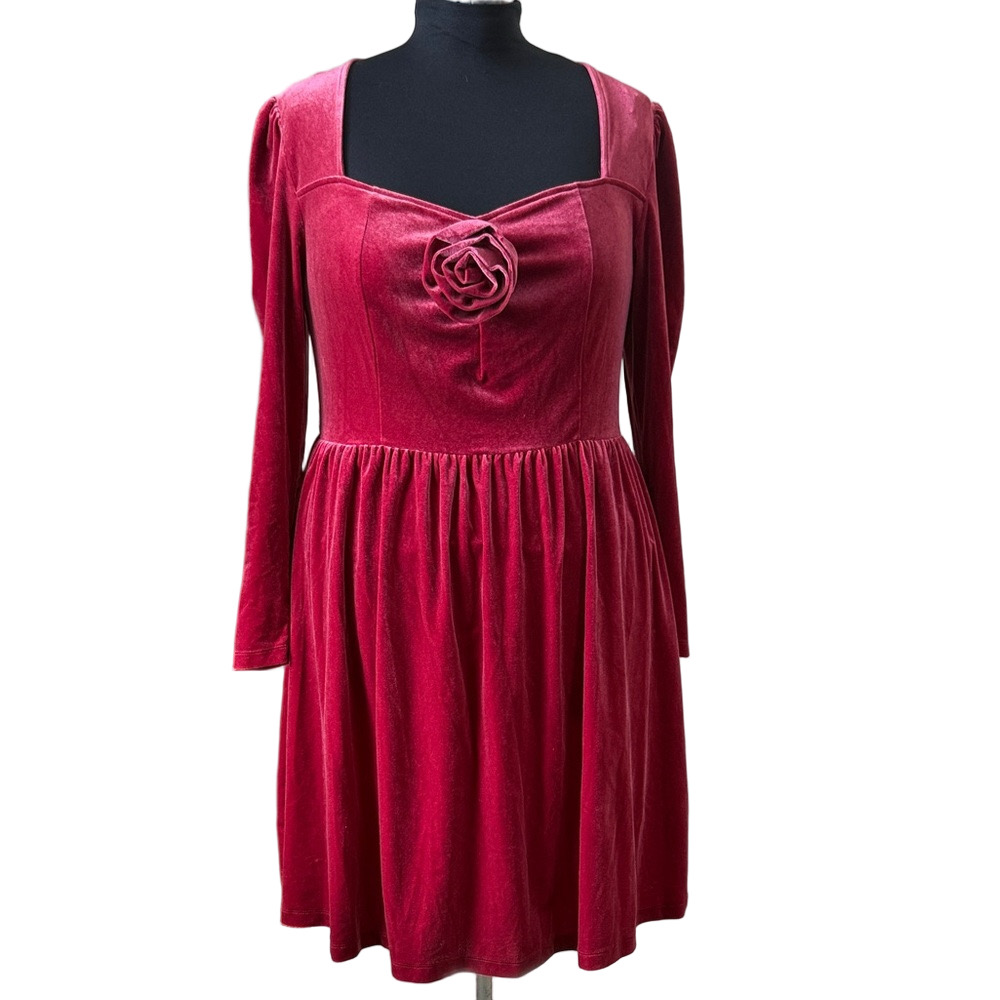 Ava & Viv Red Long Sleeve Sweetheart Neckline Dress SKU1480